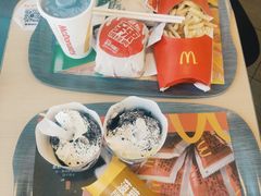 -麦当劳(展览路店)