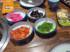 -明洞阿姨·韩式酱蟹烤肉·创意料理(三元桥店)