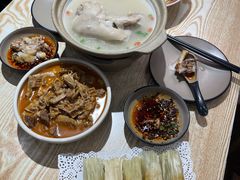 -叁煨蹄花·下饭盐帮菜(人民广场店)