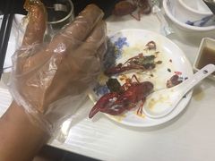 -虾弄弄海派小龙虾·牛羊蝎子火锅