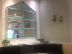 靠窗位-精悦蓉(松江万达广场店)