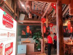 大堂-老凯俚酸汤鱼(鸿通城店)