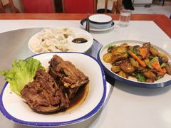 -雪乡人家东北菜·铁锅炖一切(高斯路店)