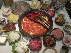 -卤校长老火锅(杨家坪直营店)