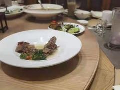 特色宁夏烤全羊-满江红四季餐厅 · 国家五钻级酒家(新纪元大酒店店)
