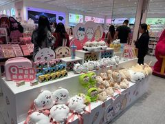 -名创优品(山东青岛华润万象城店)