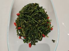 -民族手抓羊肉馆·烤全羊