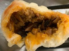 麻辣香菇鸡丁包-老陶包子铺(南大西南村店)