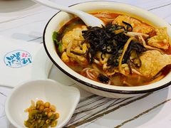 -丽丽三鲜螺蛳粉(田林路店)