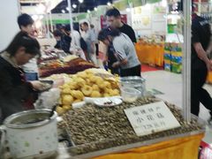 -中国国际会展中心-马甸购物街