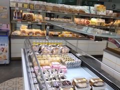 面包甜点陈列柜-爱维尔阳光蛋糕(汇金广场店)