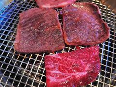 -铭牛烧肉·和牛海鲜自助(高新月牙湖店)
