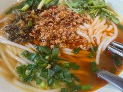 纯正云南小锅米线-遇见阿家村云南菜(魏公村店)