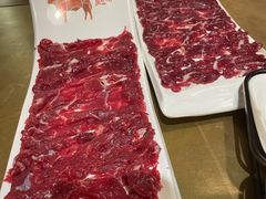 -左庭右院鲜牛肉火锅(金山万达店)