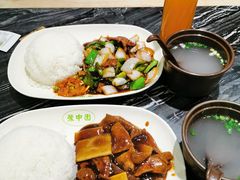 耗油牛肉饭-上味馆南翔小笼(真金路店)