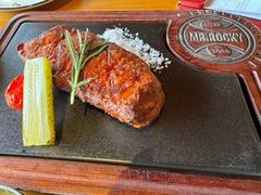 果木烤谷饲牛扒-MR.ROCKY洛奇先生·西餐&酒吧(琶醍店)