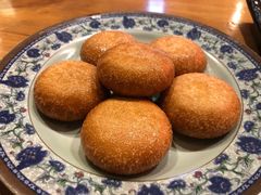 红糖锅盔-炉小二铜锅牛蛙•川湘菜(三里屯店)