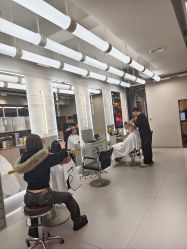 -Z.X HAIR SALON张新美业