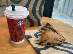 燕麦拿铁-星巴克臻选(南京金茂览秀城店)