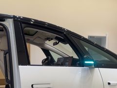 -理想汽车(世纪汇店)