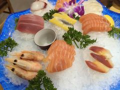 -青瓦餐厅·生鱼片·韩园烤肉(西塔店)