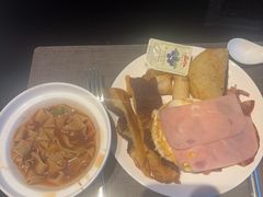 -唐拉雅秀酒店-西锦汇空中BBQ·思创餐厅