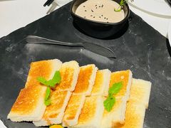 鸭肝酱配面包-四季民福烤鸭店(望京旺角店)