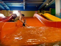 -宝燕乐园(闵行旗舰店)