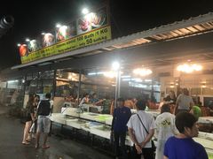 -拉威海鲜市场