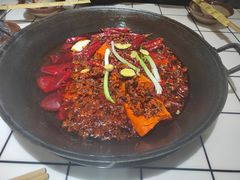 -扎起市井老火锅(乐山总店)