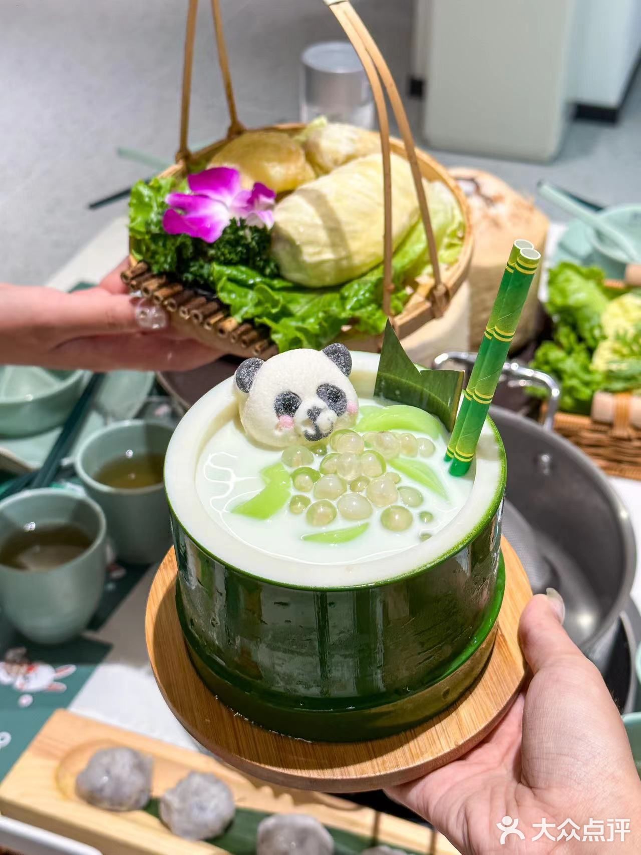 在郑州！竟然也吃到了榴莲椰子鸡🥥