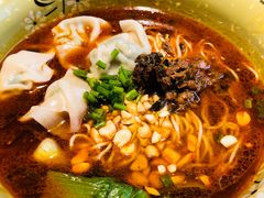 老汤馄饨担担面-京城小江南·北京烤鸭·江南土菜·白鱼(中关村店)