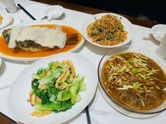 -梅利汴京烤鸭•开封豫菜地标店(东大街店)