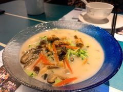 上汤豆苗-胡桃里音乐酒馆(海雅缤纷城店)