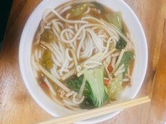 酸笋米粉-牛八宝桂林米粉(八里庄店)