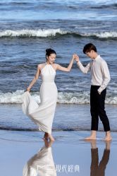 -现代经典婚纱摄影