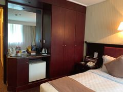 -杭州海华满陇度假酒店