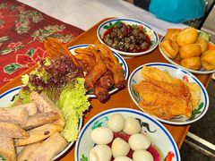 -刘姐啤酒鱼民族演艺餐厅(西街总店)
