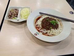 -李先生牛肉面大王(北京站售票厅餐厅)