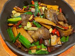 -云海肴·汽锅鸡·云南菜(天山百盛优客店)