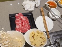 -海底捞火锅(凯德广场店)