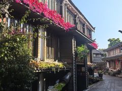 -桥边小楼·手工云南菜·古城观景小楼