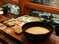 -银米·云南传统过桥米线(双廊黑金冠店)