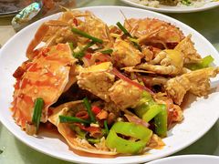 -三亚火车头万人海鲜广场