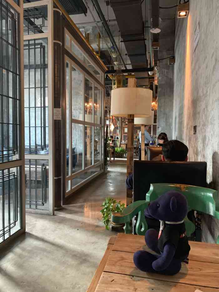 漫咖啡(悠唐购物中心店)-"来漫咖啡和朋友度过下午时光～但是怎么说.