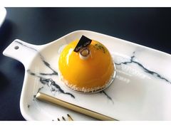 -UNI UNI(环亚凯瑟琳店)