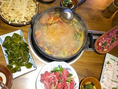 -贵厨酸汤牛肉(花果园国际中心店)