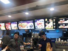 -麦当劳(长江西路得来速店)