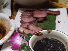 思茅酸汤鱼片-老滇山寨•云南特色菜•地方菜•民族风情歌舞表演(金碧店)