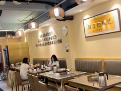 -胡须佬鸡煲四季火锅店(石厦西村直营店)